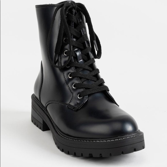 Sugar Shoes Nwt Sugar Womens Kaedy Combat Boots Poshmark